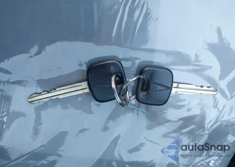 2005 Pontiac Vibe from USA, damaged, VIN 5Y2SL63825Z432127